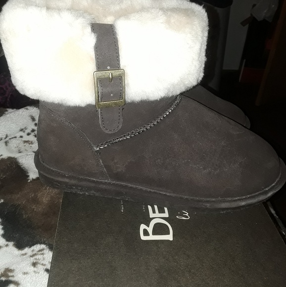 Boots - Picture 1 of 3